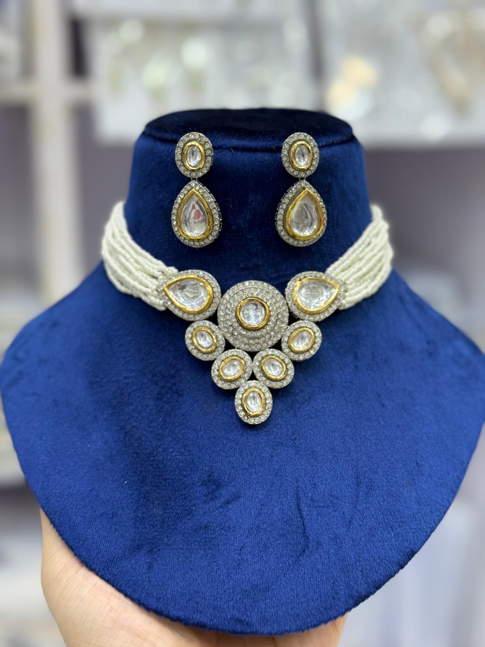 01919998-d2be-4be6-a62d-30bbbfc74b92 Indian polki set - Image 1