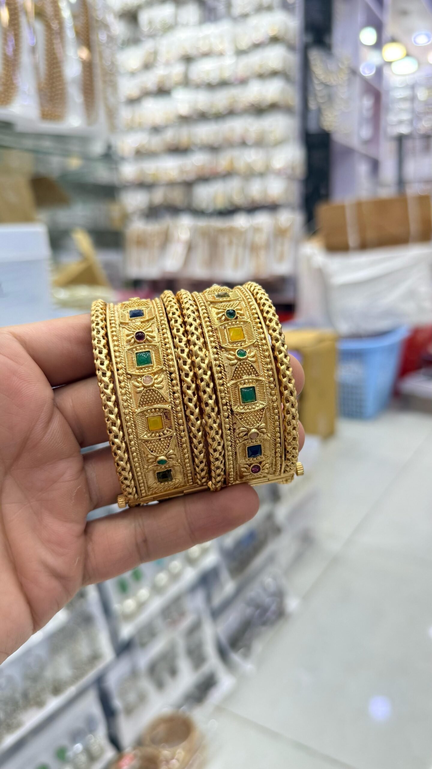 2d5cf2ef-36b6-479c-abea-f3a88f0cb239 Rajwari bangles openable - Image 1