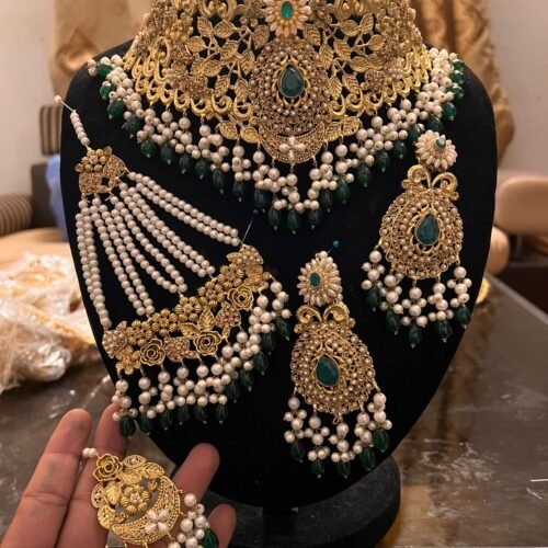 Bridal collar set