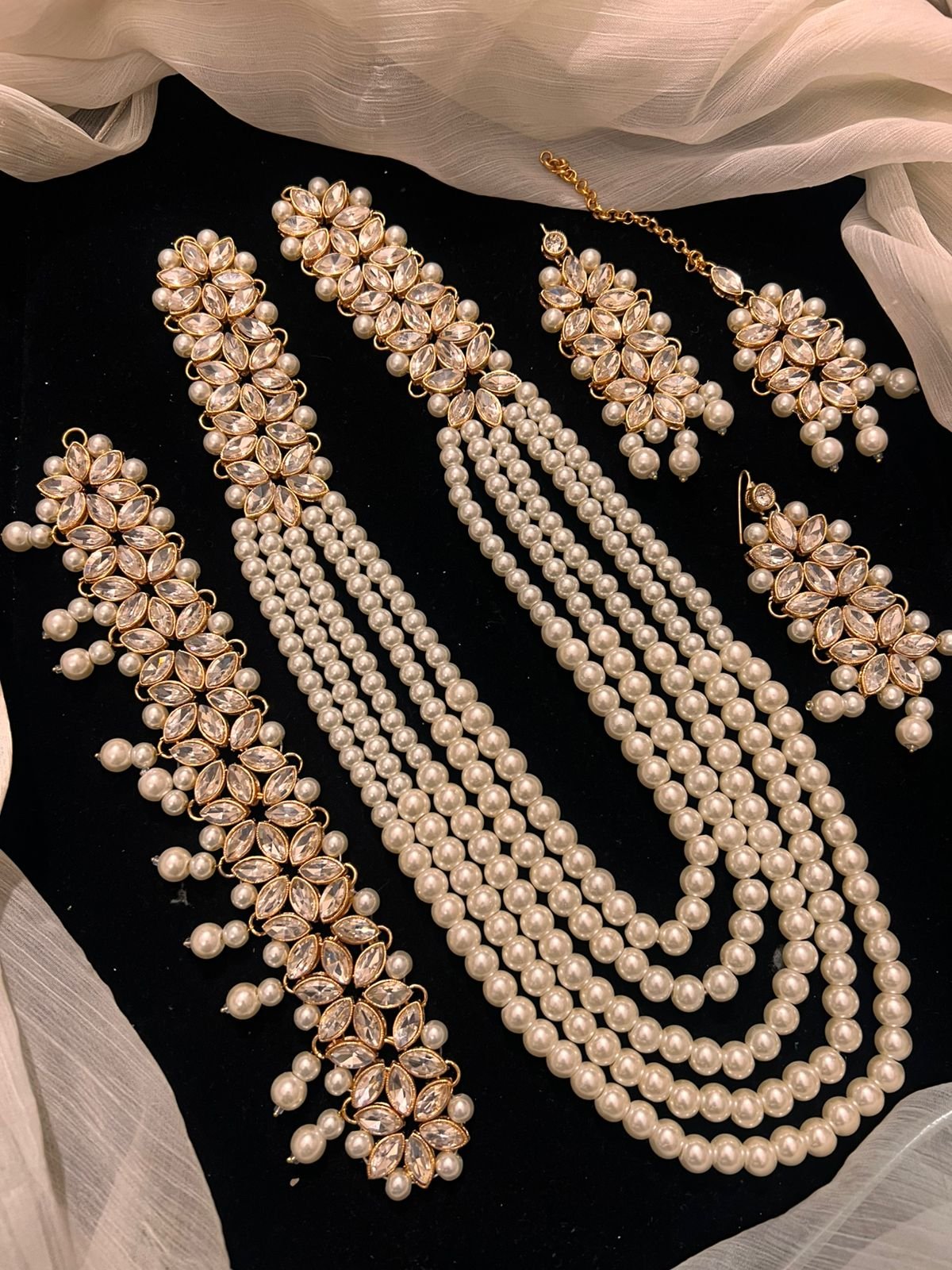 IMG-20251028-WA1627 Pearl mala set - Image 1