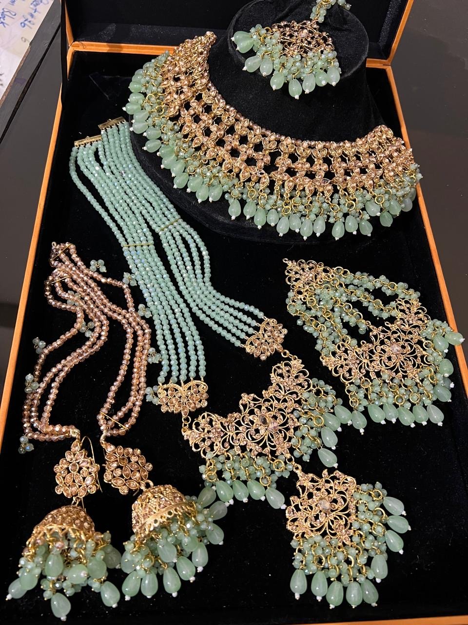 a59fa38c-3c34-439c-86bd-14d8204f5636 Dulhan set - Image 1