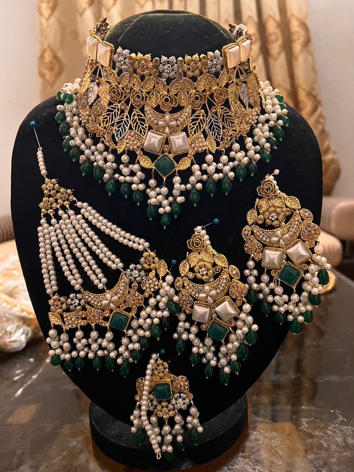 b63f8c6f-4be6-4299-b8fe-12fdedf94451 Bridal collar set - Image 1