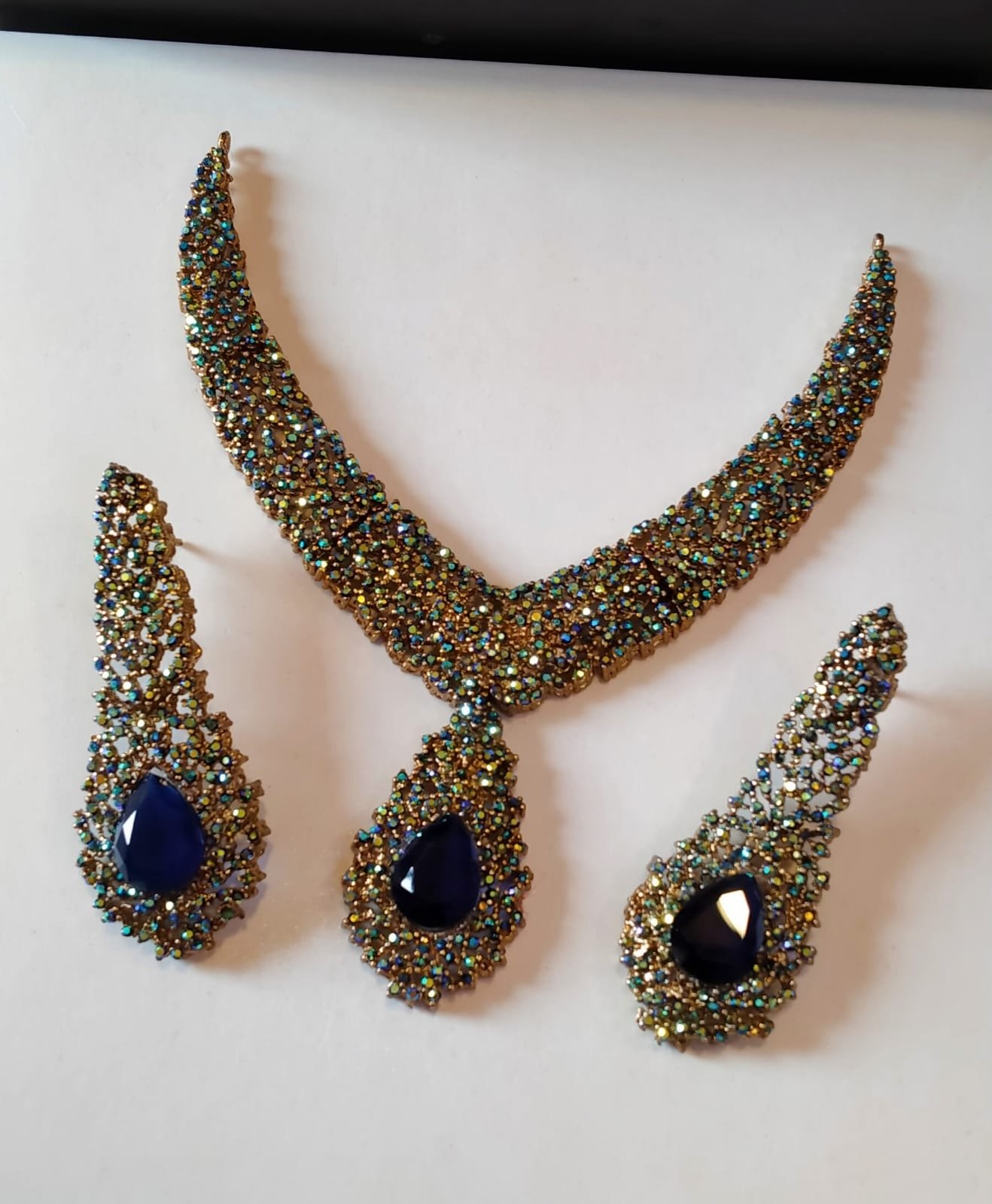 c91a5a46-f514-41f7-91c6-07a9b27b1162 Diamond cut set - Image 1