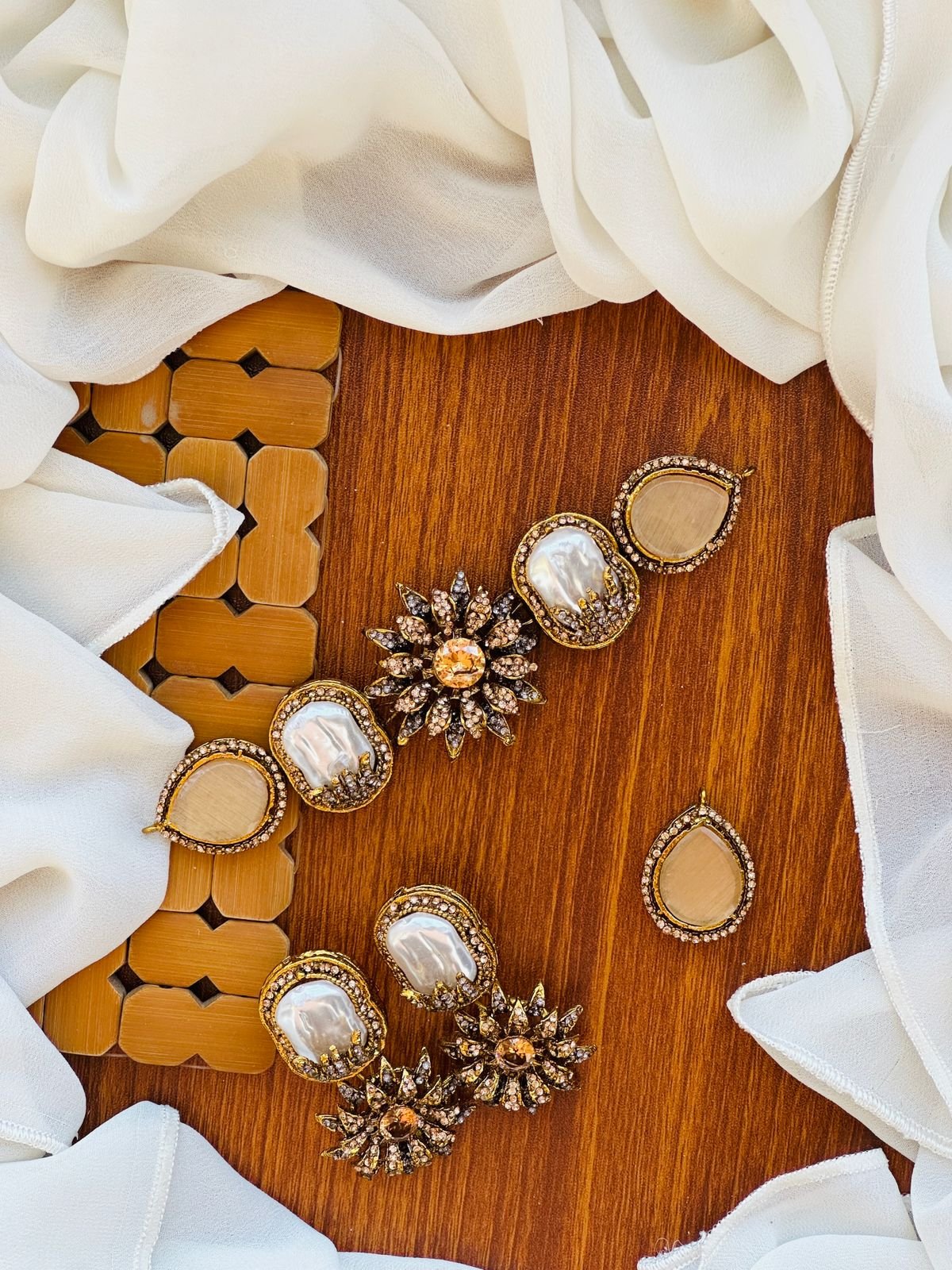 IMG-20260223-WA0278 Egyption choker flower style - Image 1