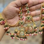 Nauratan sahara earrings