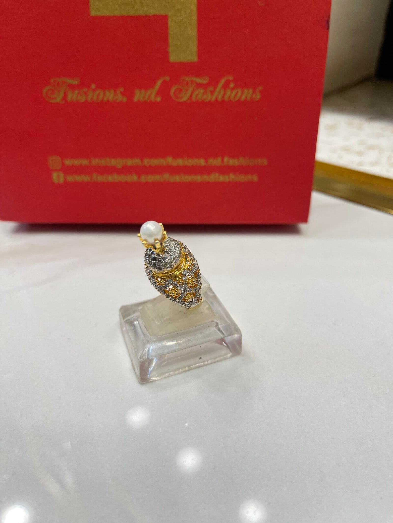 IMG_4143 Diamond cut goldplated ring - Image 1