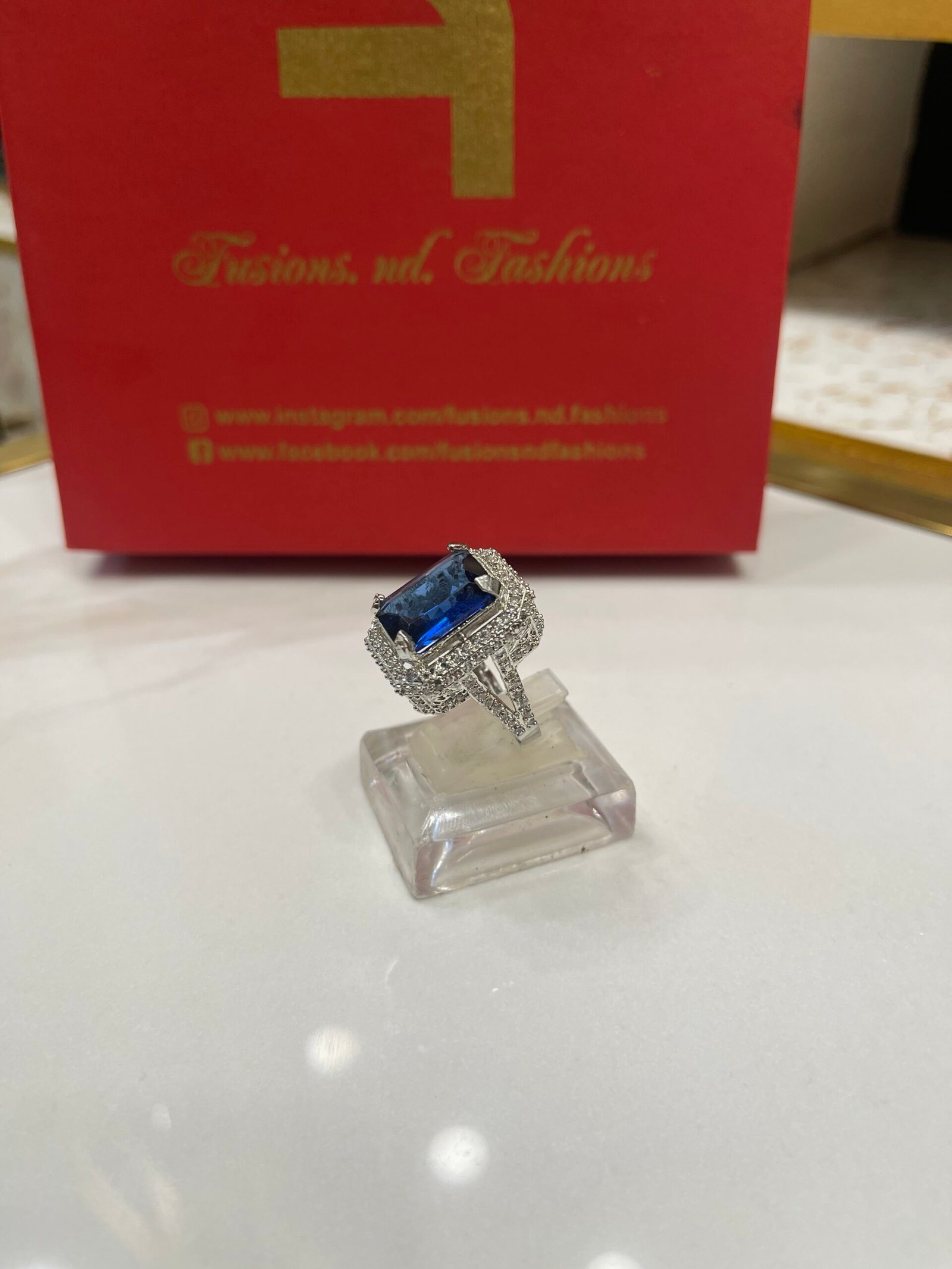 IMG_4164 Diamond cut goldplated ring - Image 1