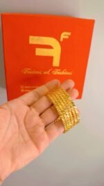 Goldplated bangles