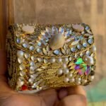 Kundan clutch
