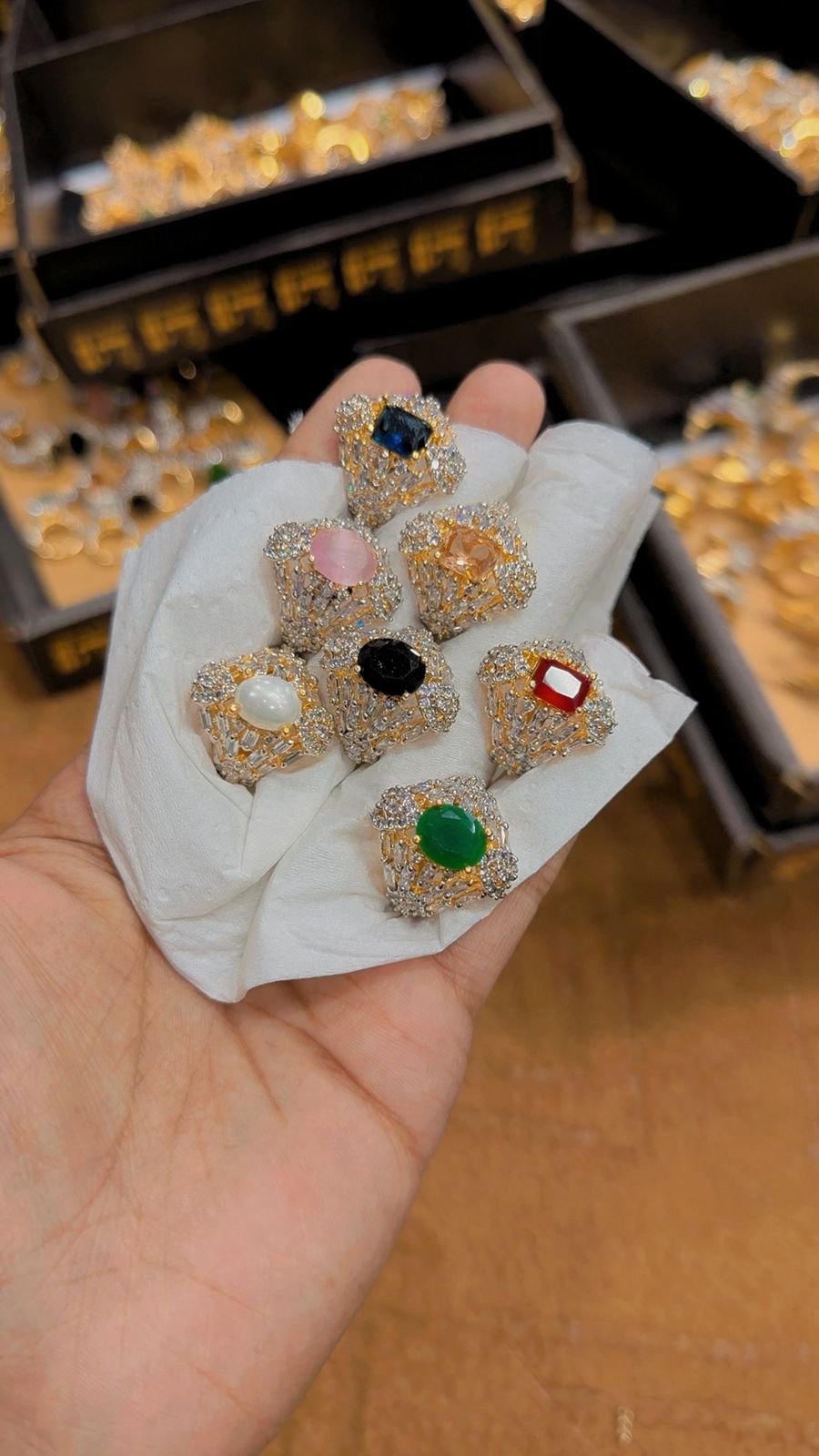 3fdf592f-a547-421b-9b66-74f75324a6e4 Diamond cut rings - Image 1