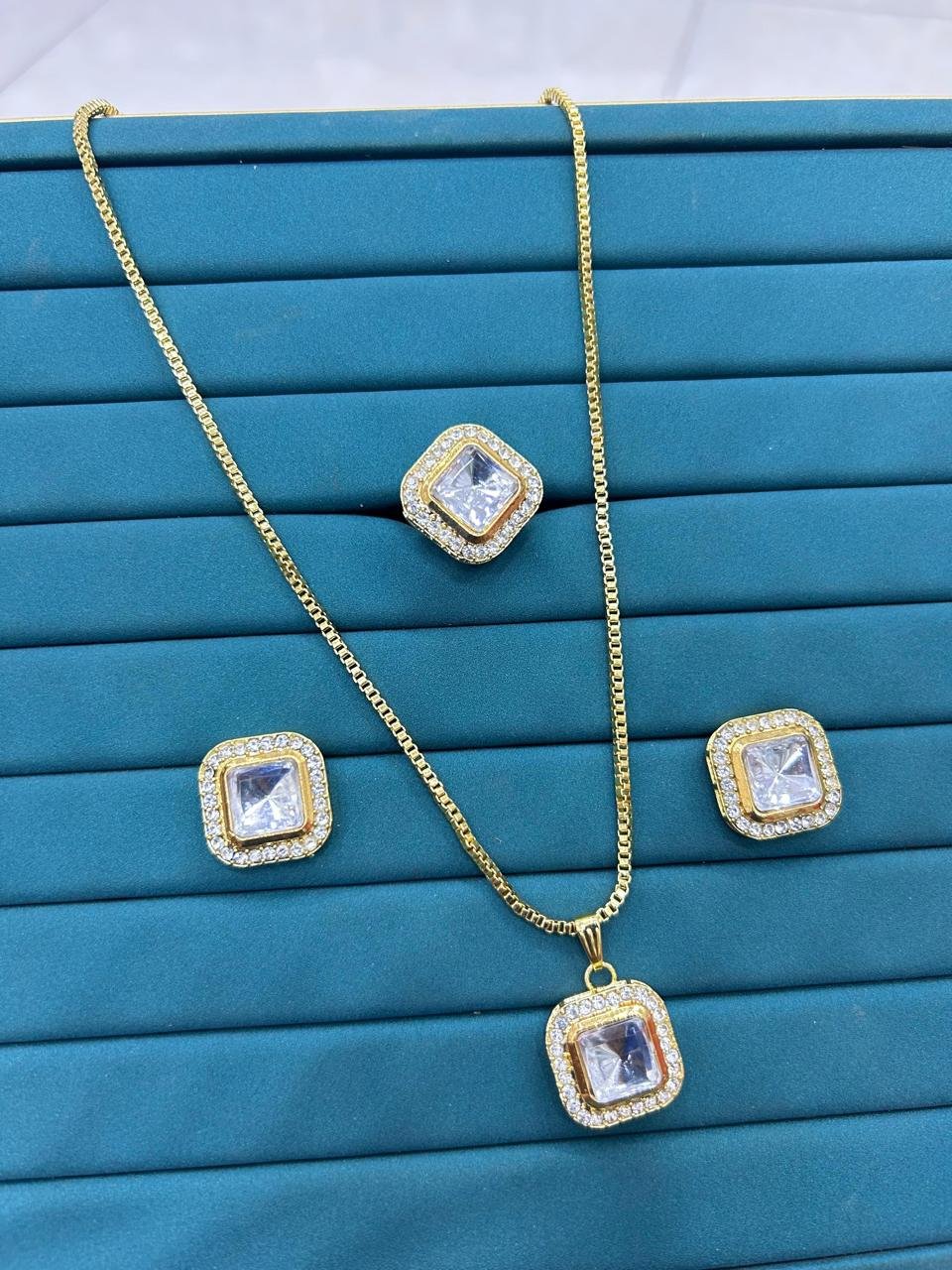 IMG-20260305-WA0119 Fnf combo set - Image 1