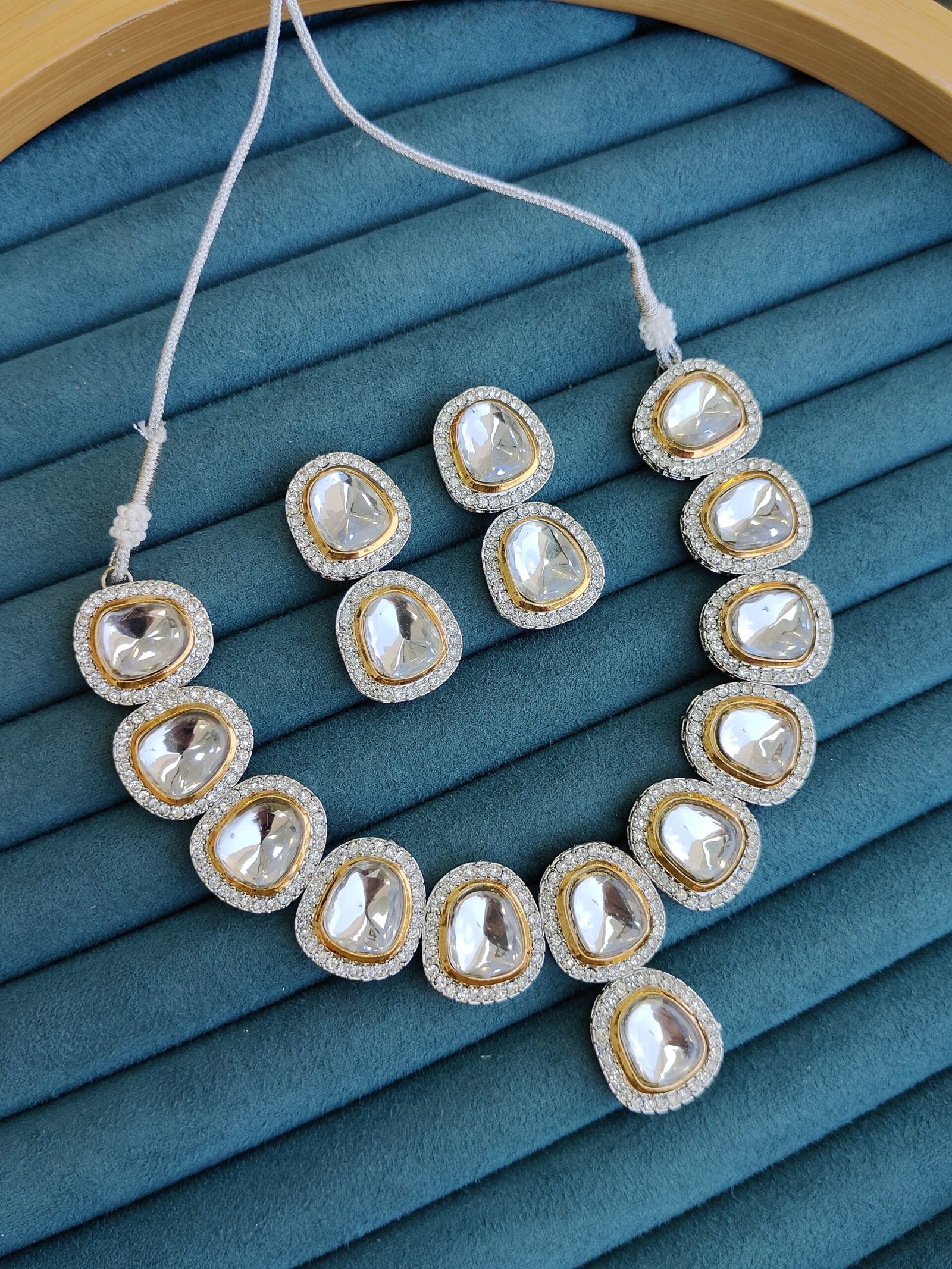 bf37d4f7-f31f-4b46-97a7-f77ec75d16ef Polki kundan necklace - Image 1