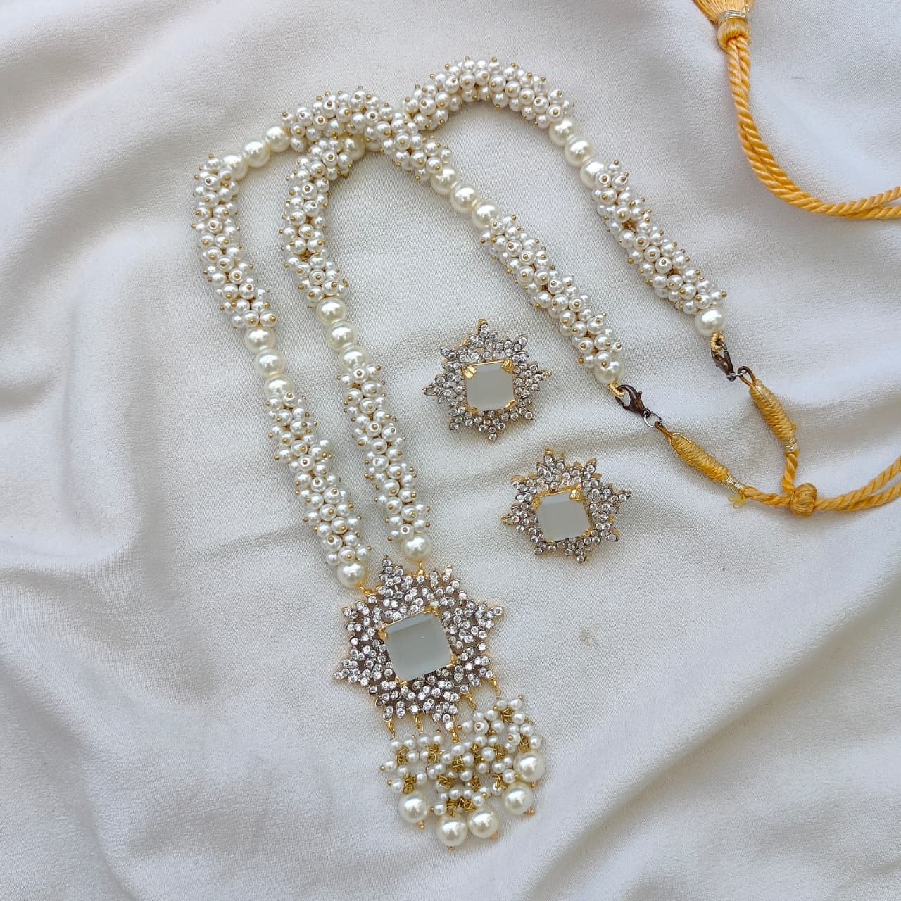 fd1cb139-bf58-4eb2-8df4-7f09341067e1 Mala set pearl - Image 1