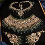 Bridal set with mathapatti