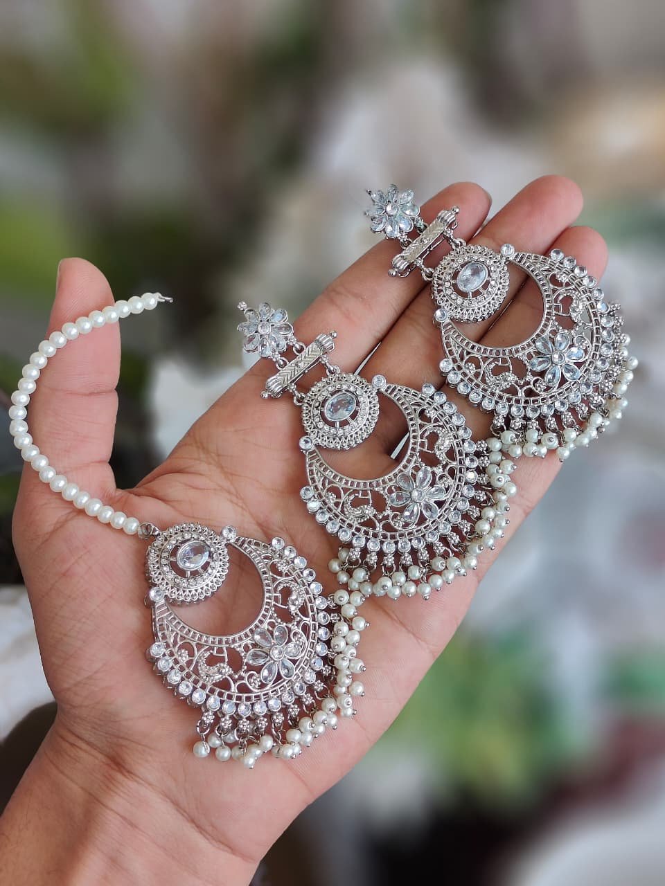 IMG-20260502-WA0654 Airam earrings teeka - Image 1