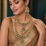 Midha rajwari set
